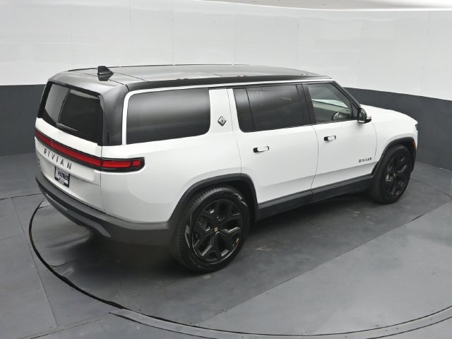 Used 2023 Rivian R1S Adventure Dual AWD/4WD image 42