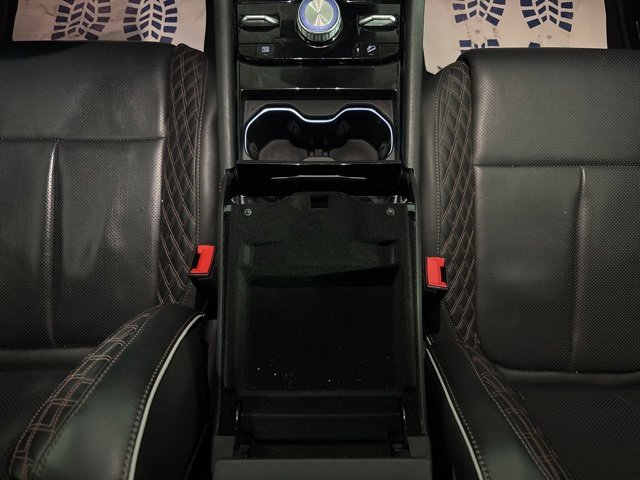 Used 2022 Jeep Grand Cherokee Summit w/ Luxury Tech Group V image 39