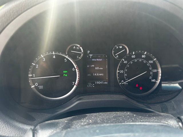 Used 2023 Lexus GX 460 Luxury w/ Accessory Package image 13
