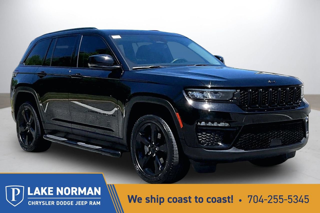 Used 2023 Jeep Grand Cherokee Limited w/ Black Appearance Package