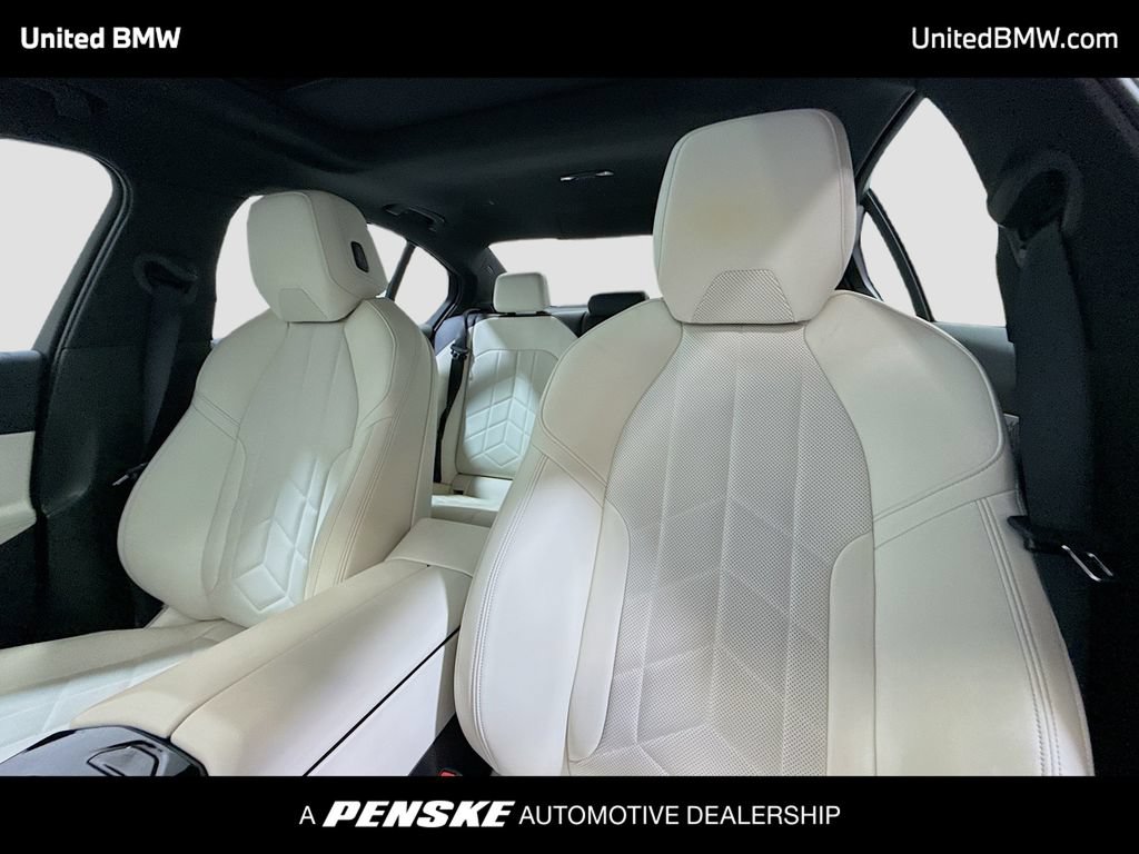Used 2024 BMW 530i w/ Convenience Package RWD image 5