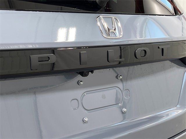 New 2025 Honda Pilot Sport image 10