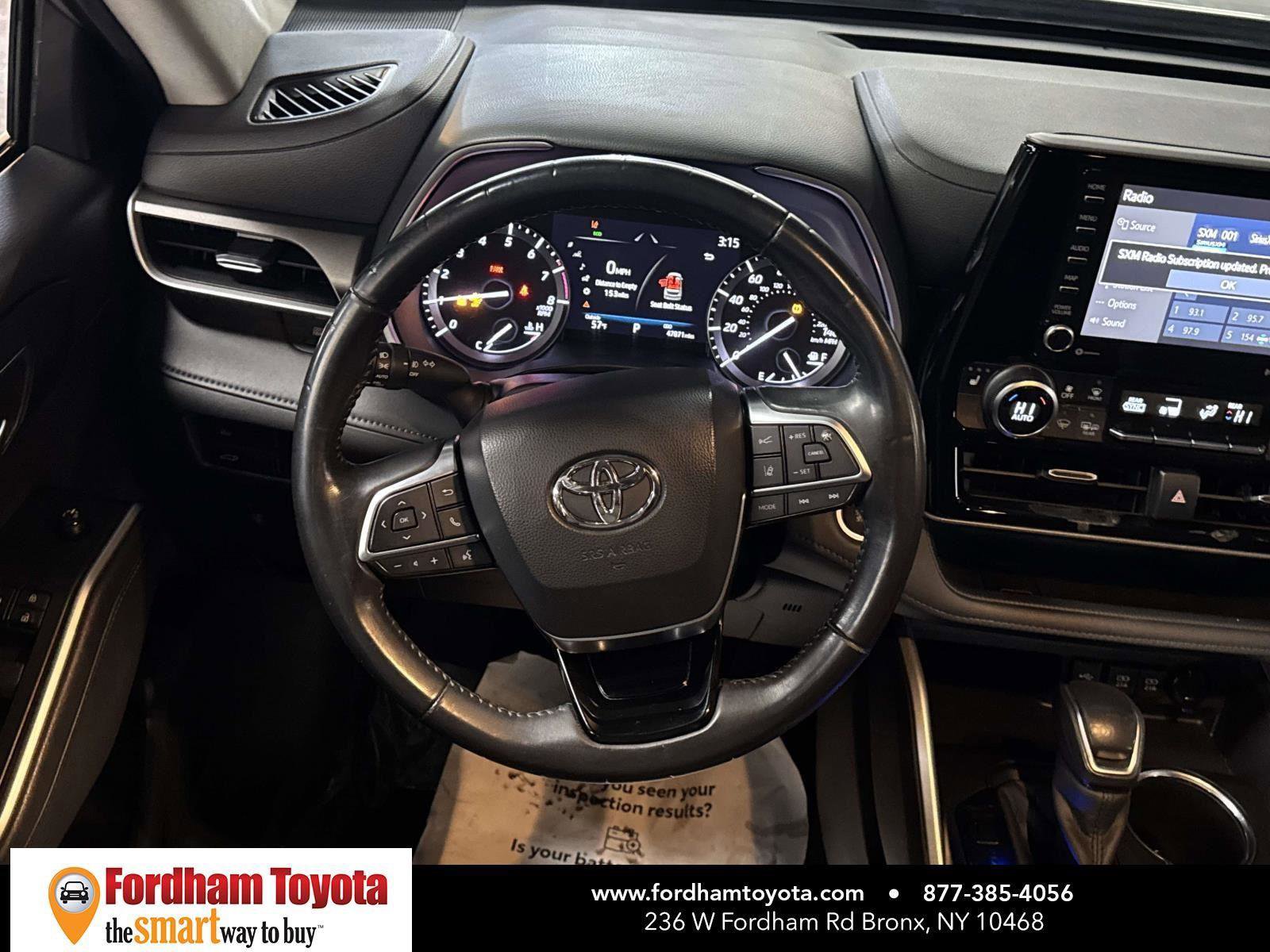Used 2020 Toyota Highlander XLE image 12