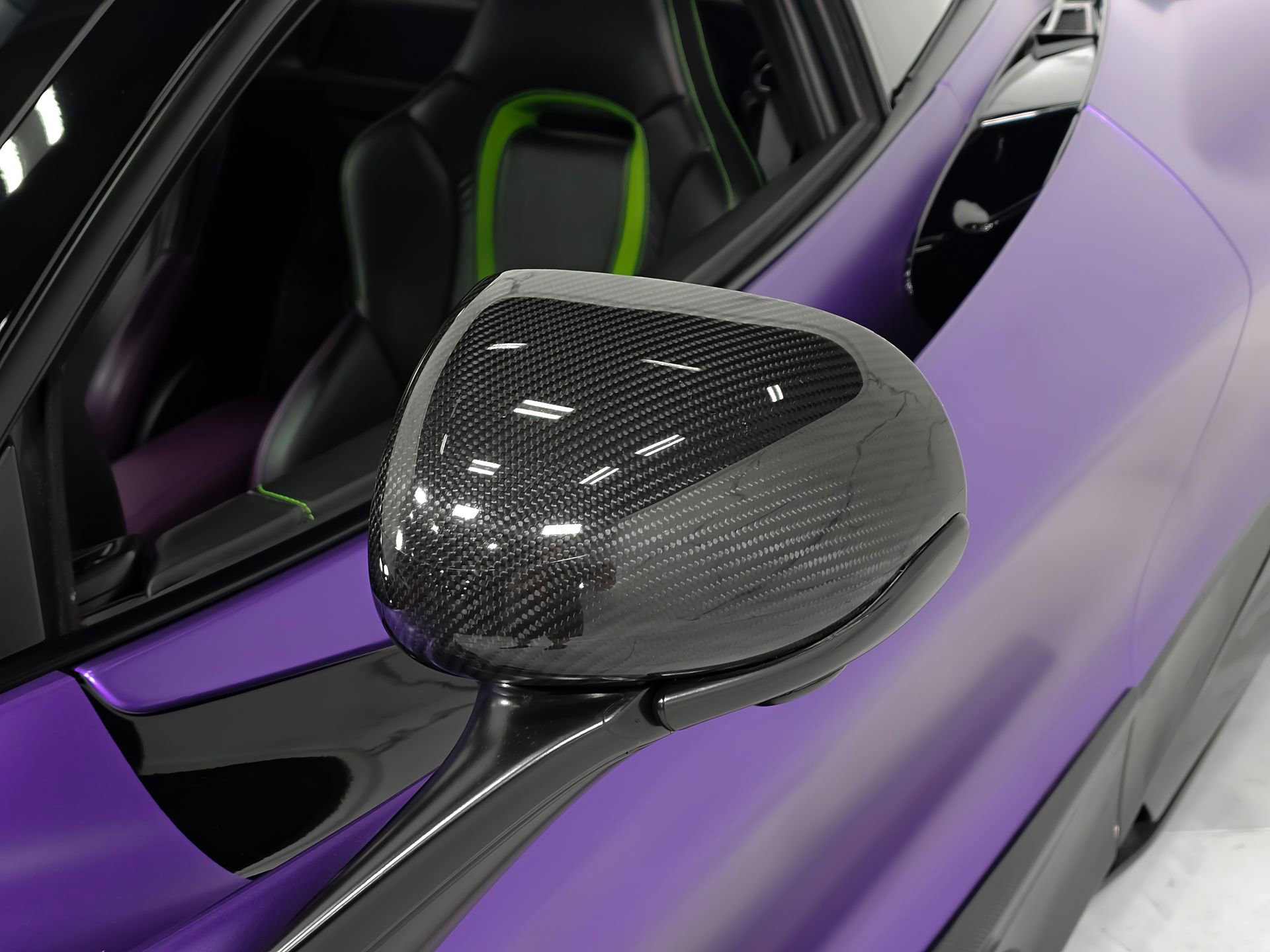 Used 2019 McLaren 720S RWD image 22