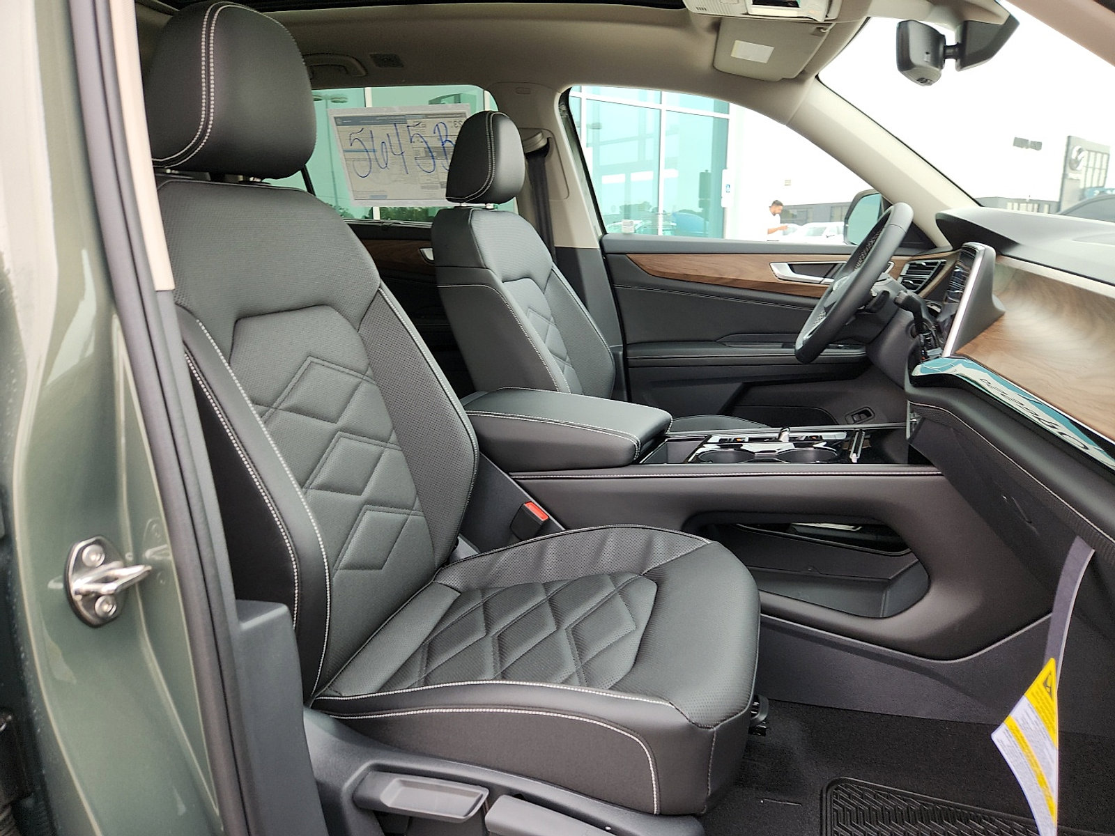 New 2026 Volkswagen Atlas SE image 15