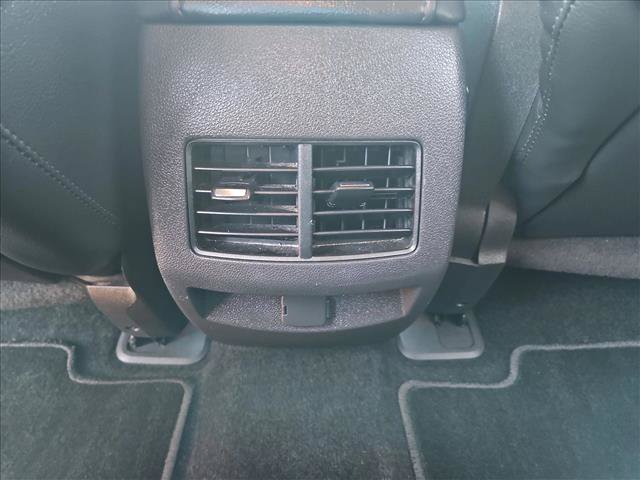 Used 2013 Ford Edge SEL AWD/4WD image 16