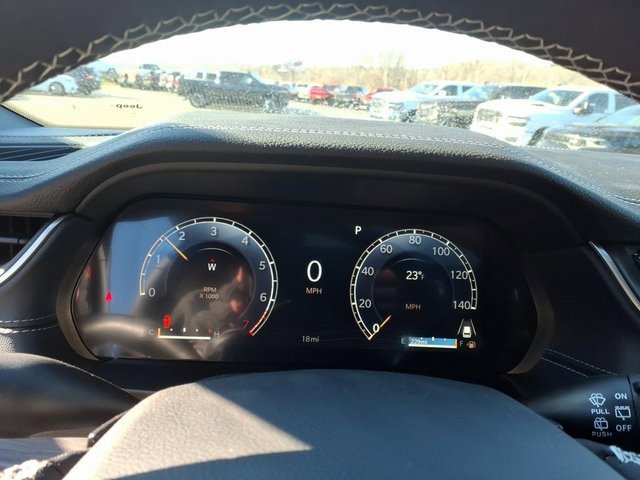 New 2025 Jeep Grand Cherokee L Limited w/ Luxury Tech Group II image 15