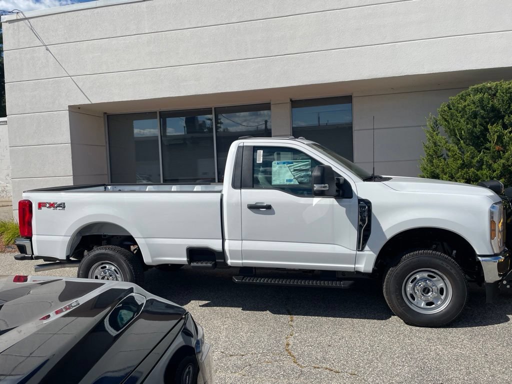 New 2026 Ford F250 XL w/ FX4 Off-Road Package AWD/4WD image 5