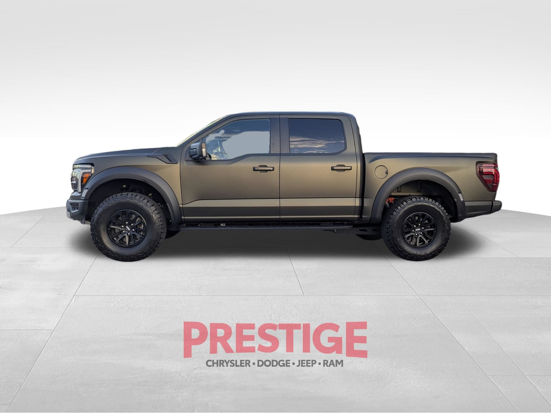 Used 2025 Ford F150 Raptor AWD/4WD image 12