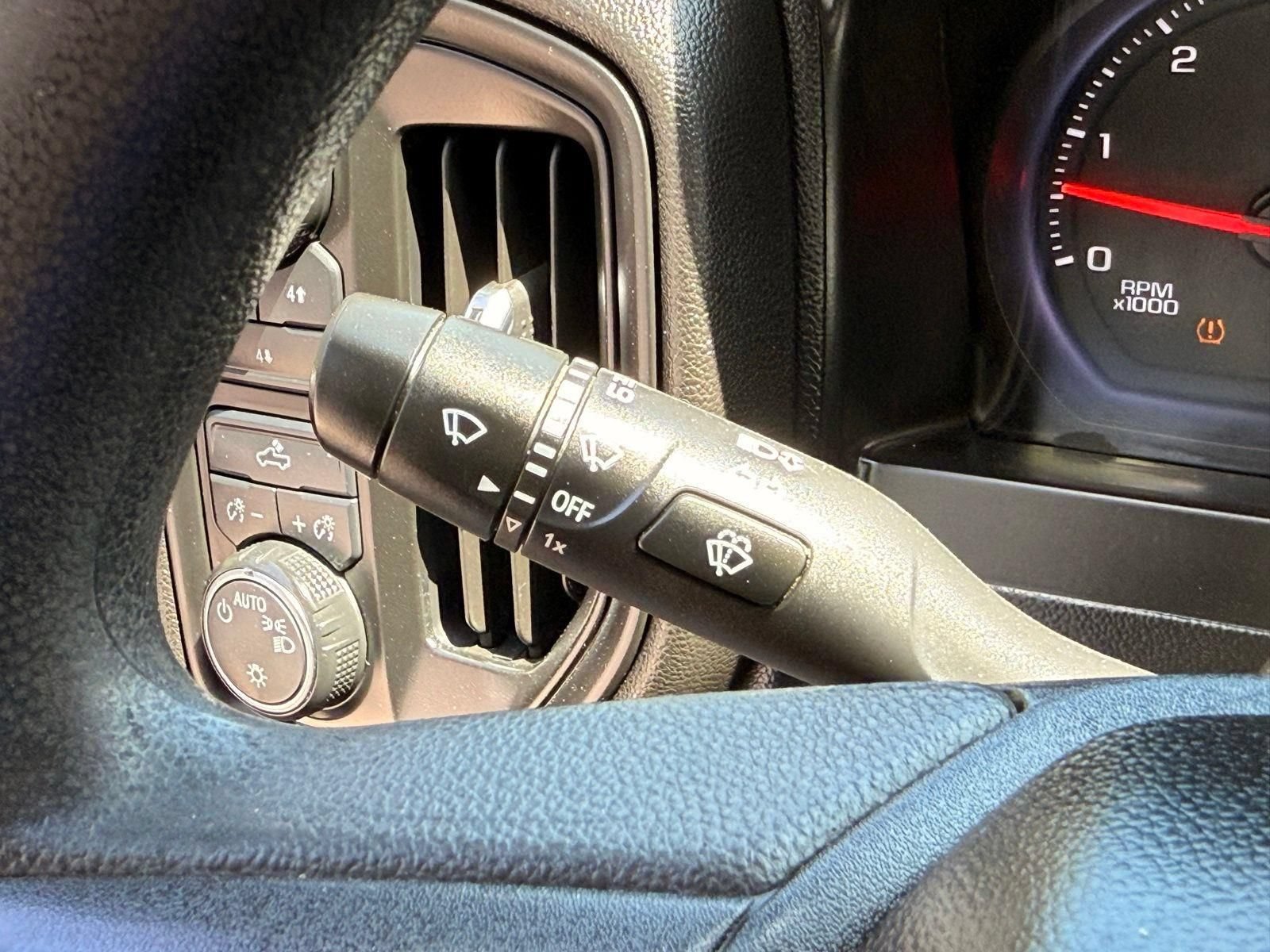 Used 2021 Chevrolet Silverado 2500 W/T w/ WT Convenience Package AWD/4WD image 34