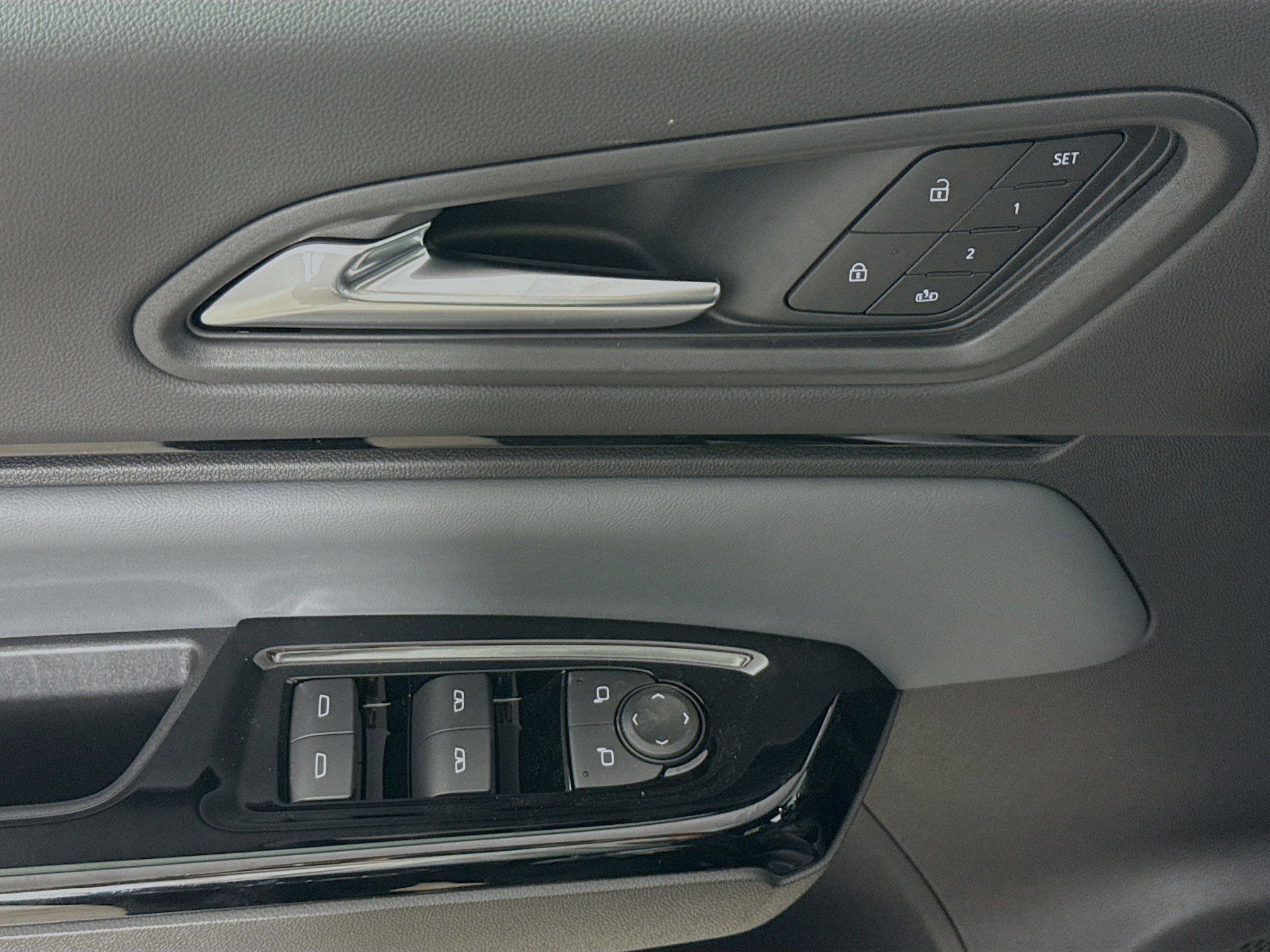 New 2025 Honda Prologue Touring image 21