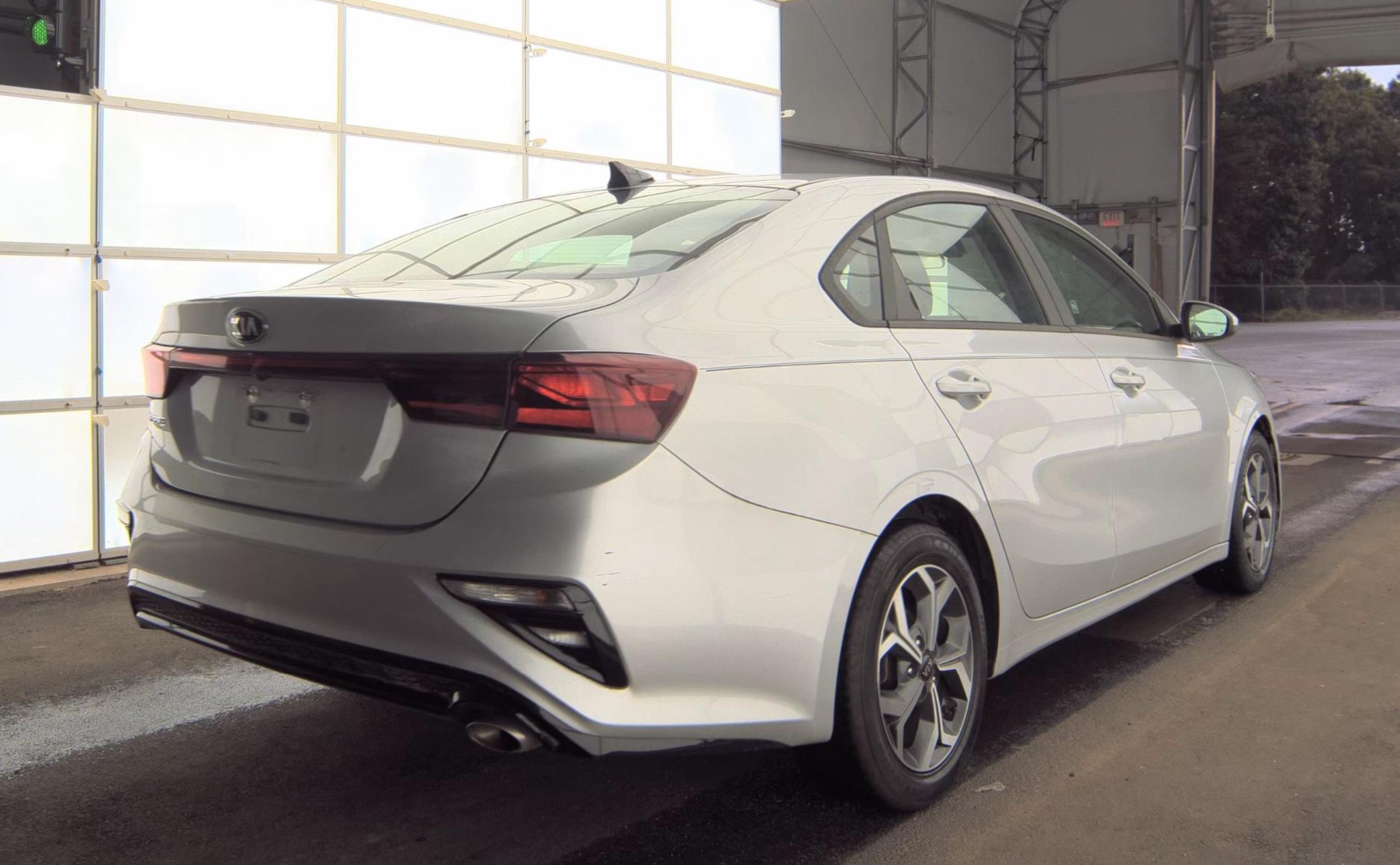 Used 2019 Kia Forte LXS FWD image 4