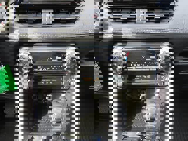 Used 2022 Toyota RAV4 LE image 20