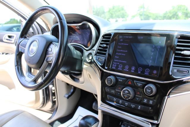 Used 2020 Jeep Grand Cherokee Limited RWD image 49