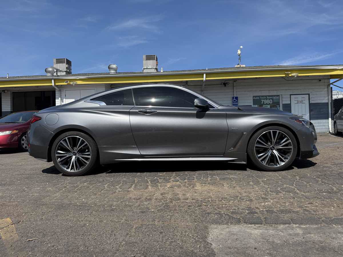 Used 2020 INFINITI Q60 3.0t Luxe RWD image 5