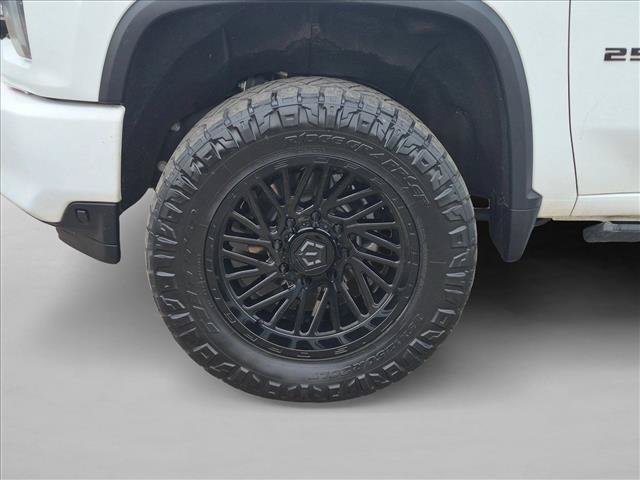 Used 2020 Chevrolet Silverado 2500 High Country AWD/4WD image 9
