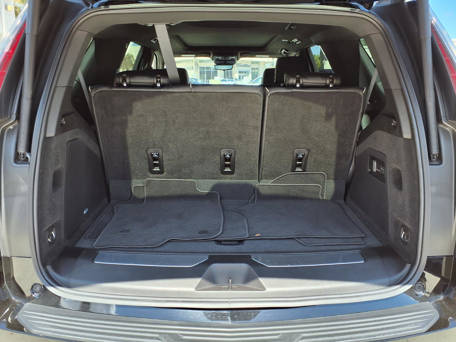 Certified 2024 Cadillac Escalade Sport image 15