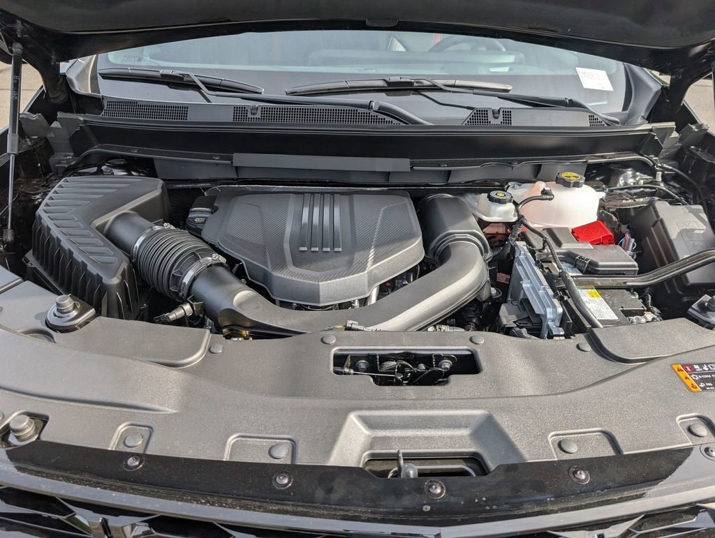 New 2026 Chevrolet Traverse RS w/ LPO, Floor Liner Package FWD image 14