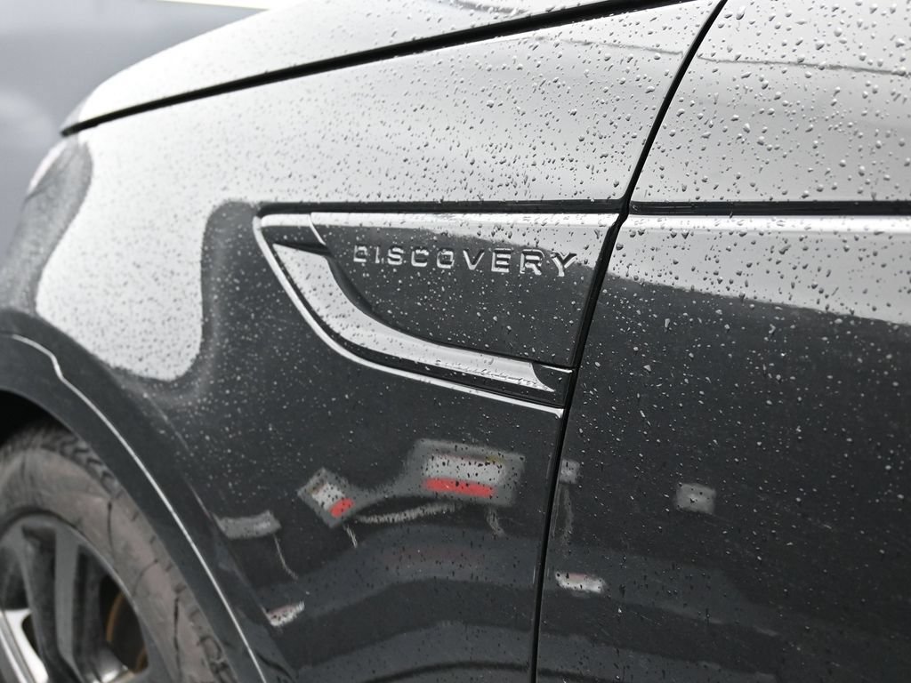 Used 2024 Land Rover Discovery Dynamic SE AWD/4WD image 14