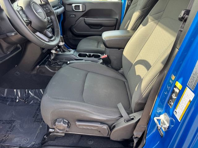 Used 2022 Jeep Gladiator Sport image 13