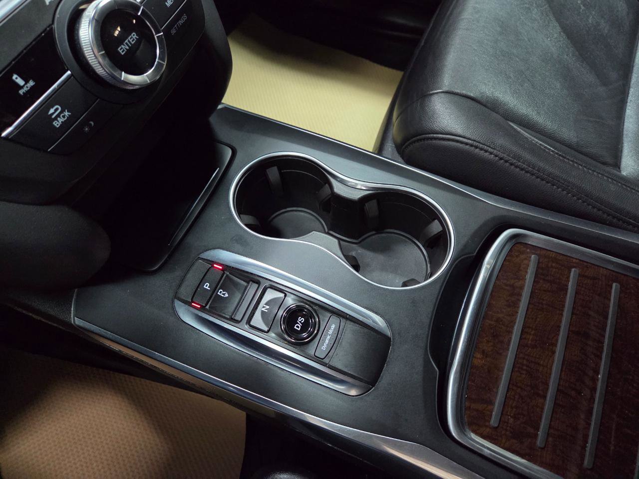 Used 2017 Acura MDX SH-AWD 4D SUV image 21