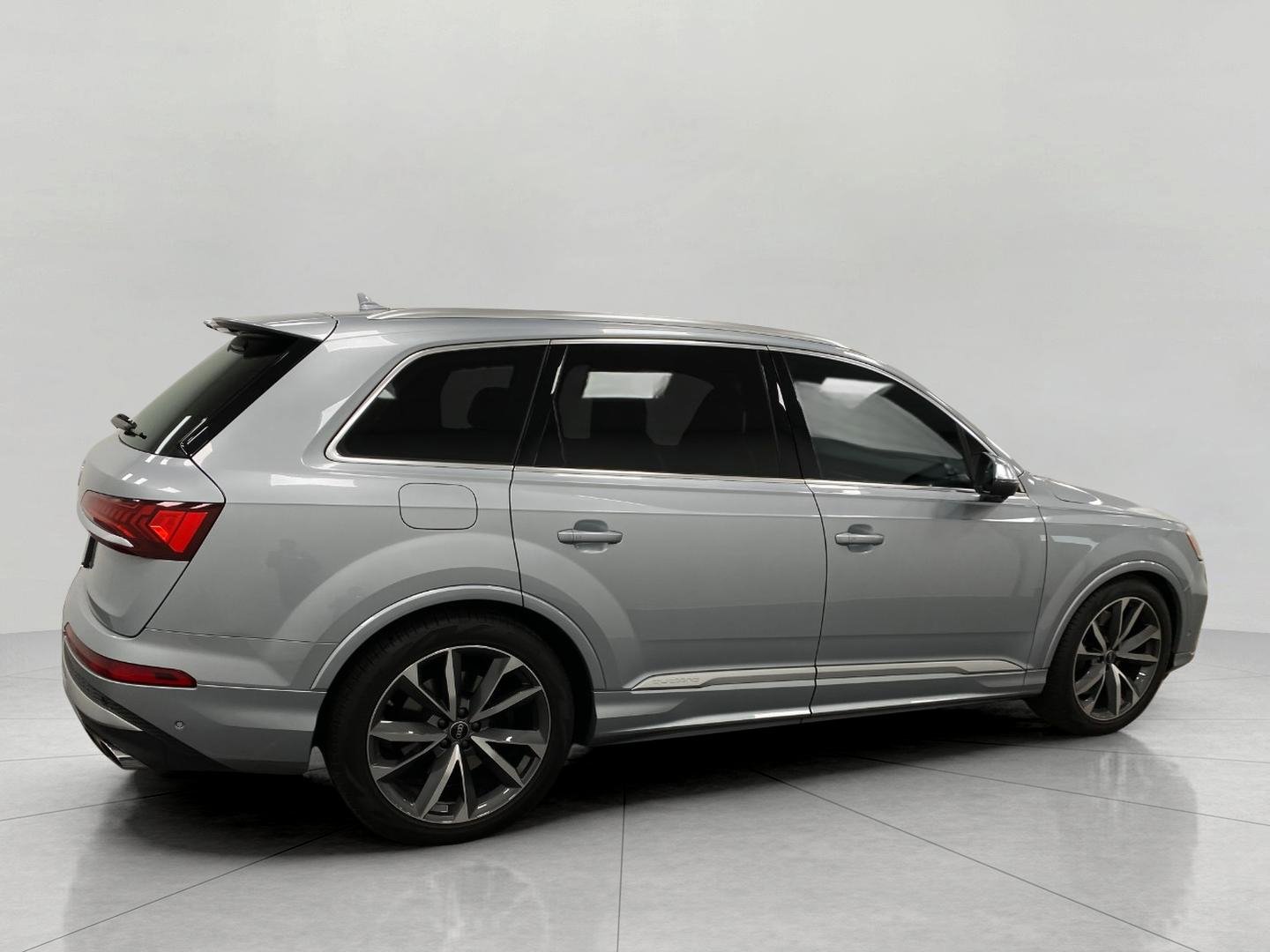 Used 2023 Audi SQ7 Prestige image 3