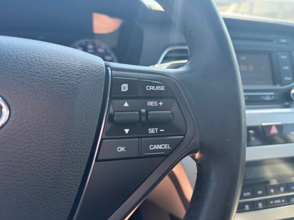 Used 2015 Hyundai Sonata Sport w/ Option Group 03 FWD image 18