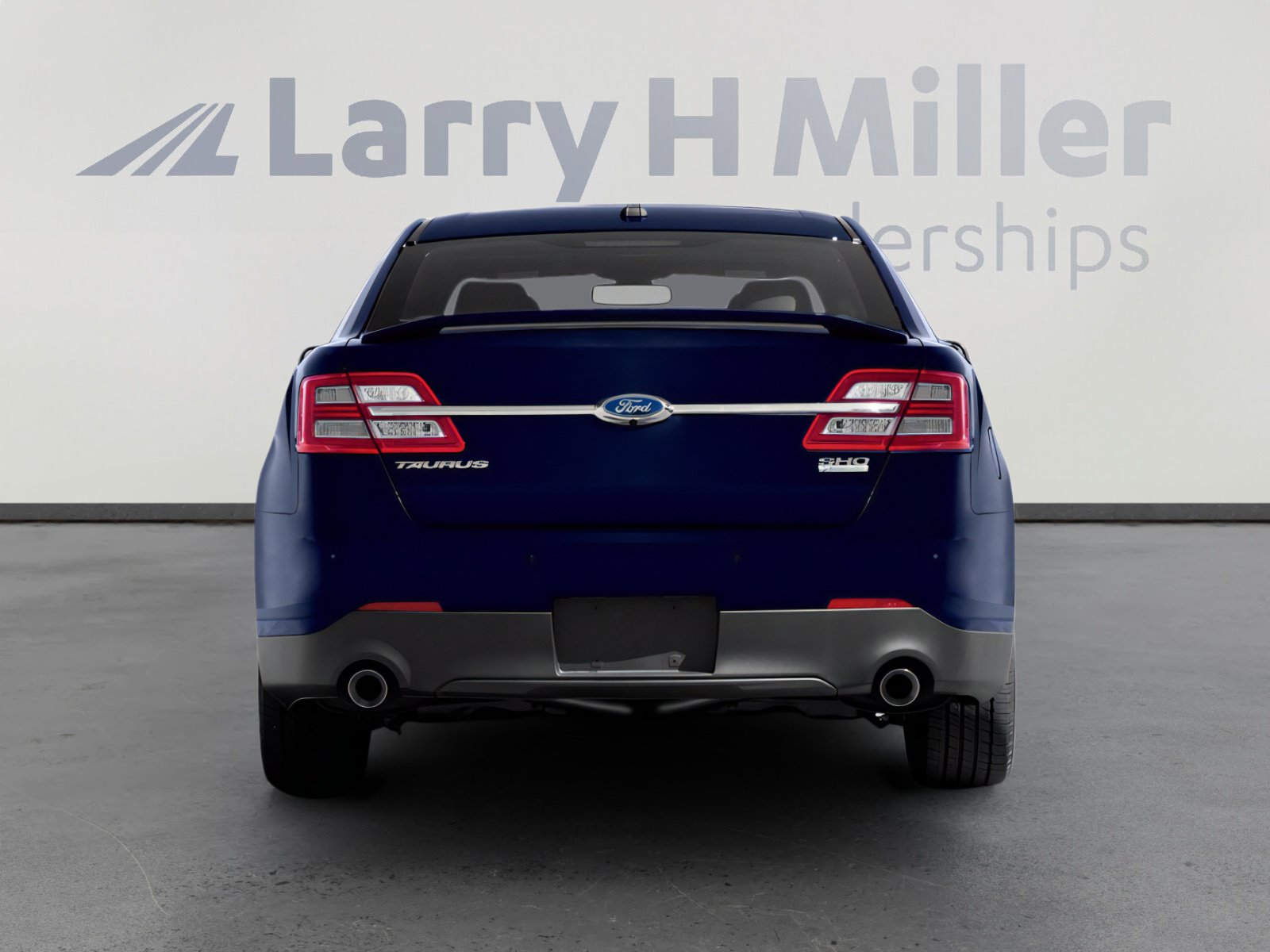 Used 2014 Ford Taurus SHO w/ Equipment Group 401A AWD/4WD image 5