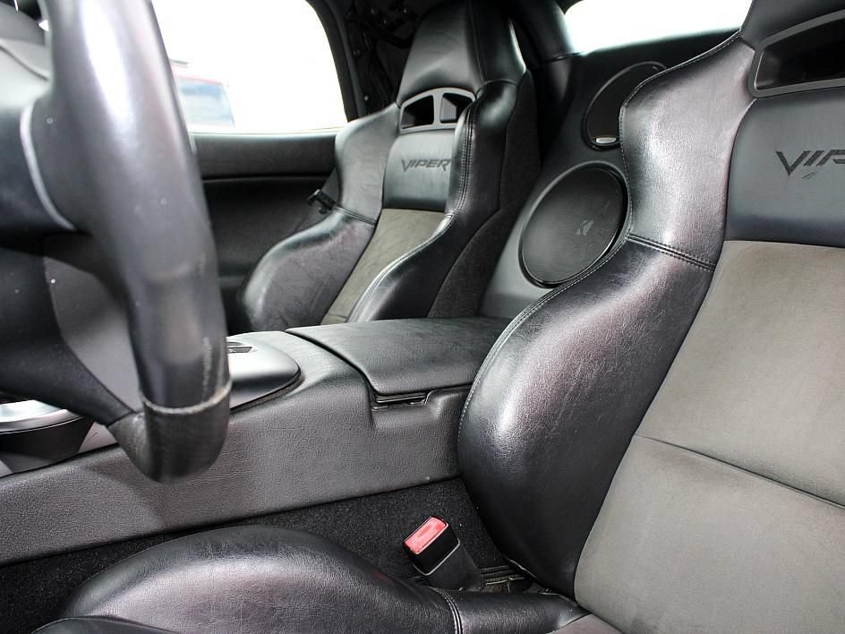 Used 2006 Dodge Viper SRT-10 RWD image 29