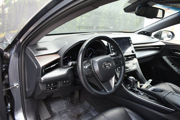 Certified 2019 Toyota Avalon XLE w/ Moonroof Package FWD image 14