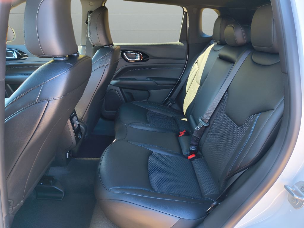 New 2026 Jeep Compass Latitude image 25
