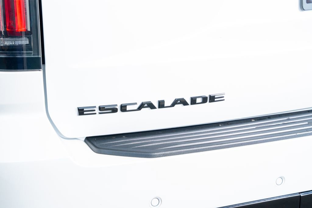 Used 2025 Cadillac Escalade ESV Sport w/ LPO, ONYX Package image 22