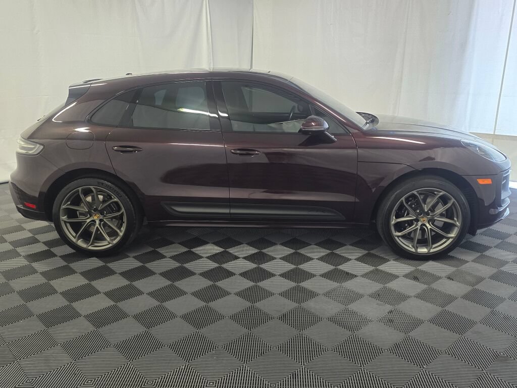Certified 2024 Porsche Macan GTS AWD/4WD image 8