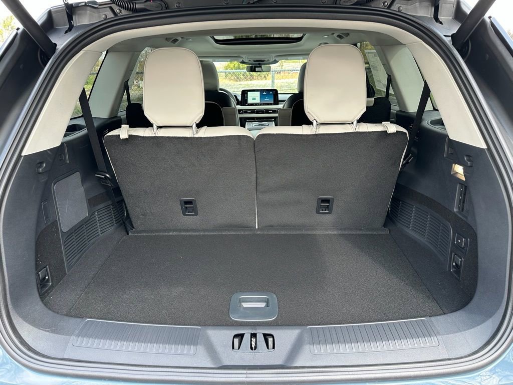 New 2026 Lincoln Aviator AWD image 27