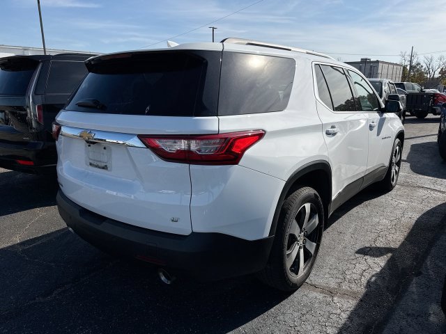 Used 2019 Chevrolet Traverse LT w/ LT Premium Package FWD image 3
