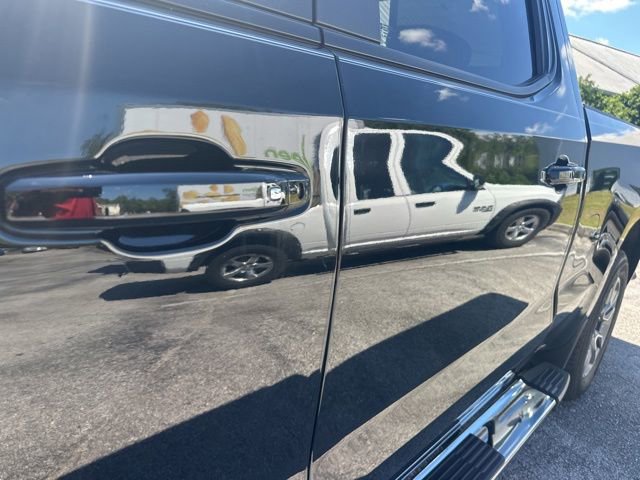 Used 2022 Chevrolet Silverado 1500 LT w/ Leather Package RWD image 11