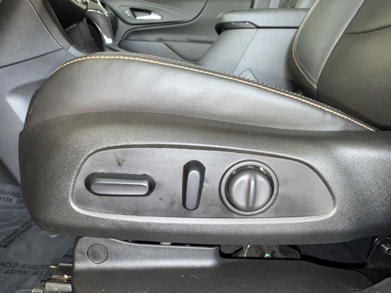 Used 2021 Chevrolet Equinox LT AWD/4WD image 14