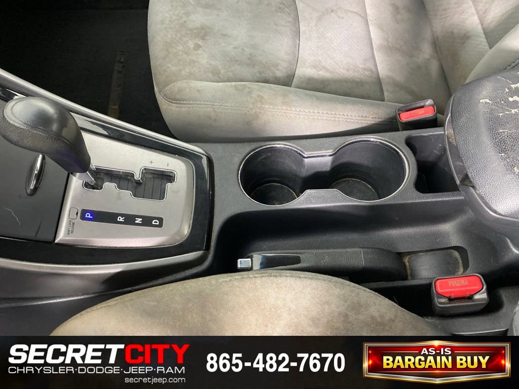 Used 2013 Hyundai Elantra GLS w/ Preferred Pkg FWD image 23
