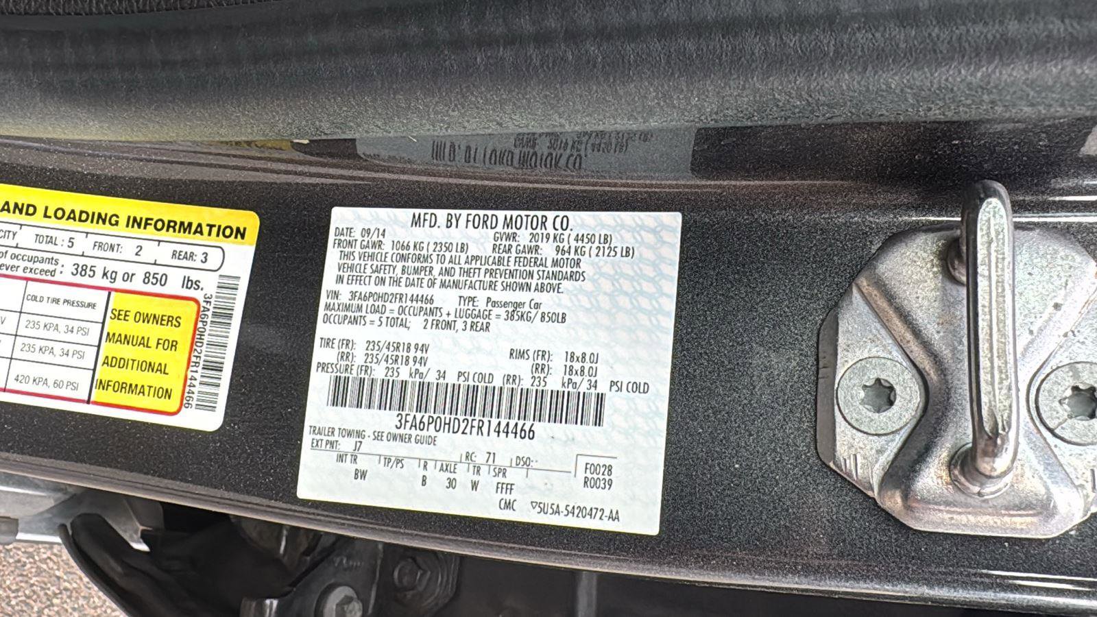 Used 2015 Ford Fusion SE w/ Equipment Group 202A image 21