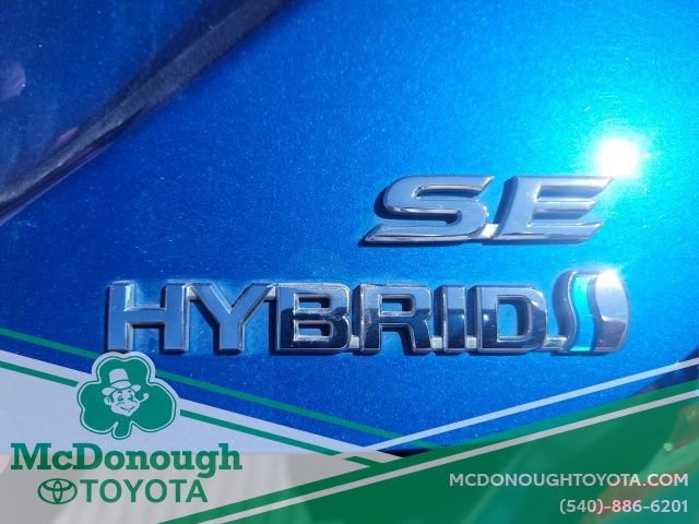 Used 2020 Toyota Camry SE w/ Sunroof Package image 24