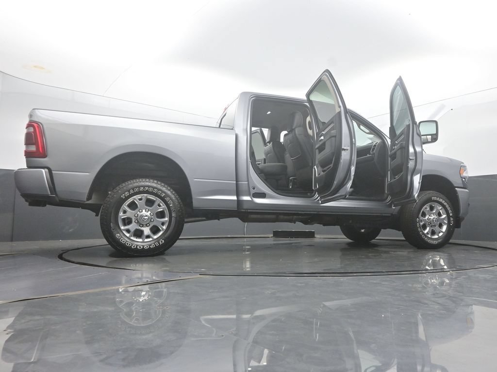 Used 2024 RAM 2500 Laramie AWD/4WD image 61
