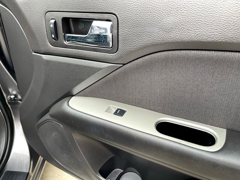Used 2011 Ford Fusion Hybrid image 41