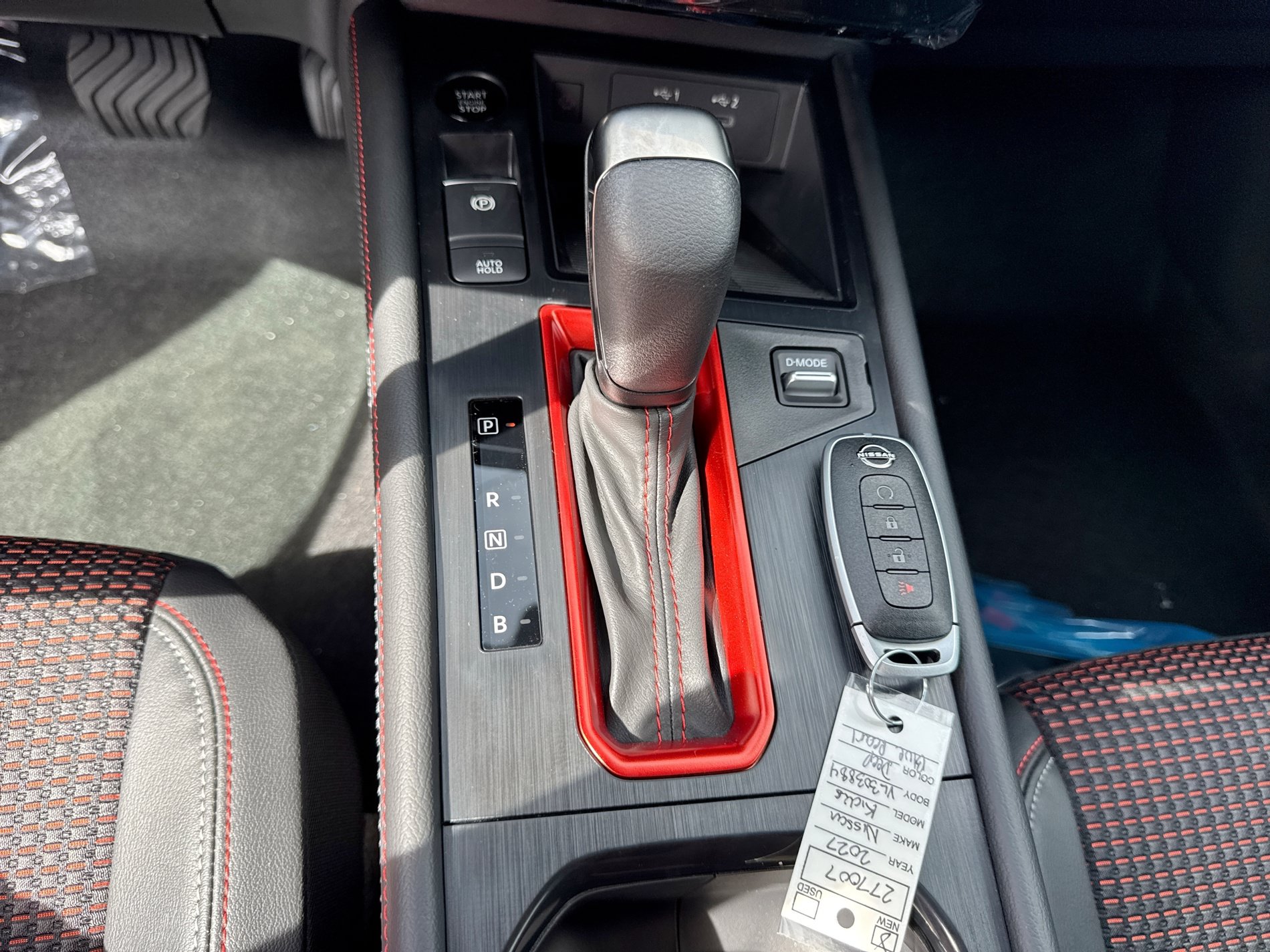 New 2027 Nissan Kicks SR FWD image 19