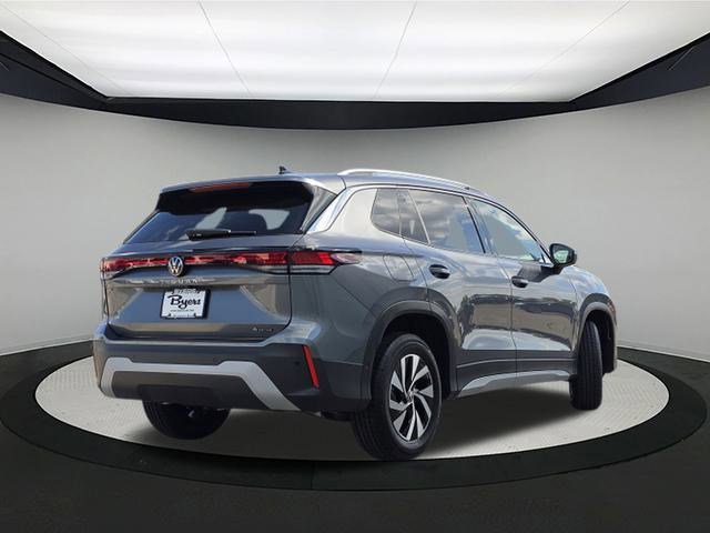 New 2025 Volkswagen Tiguan S image 7