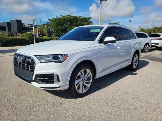 Used 2023 Audi Q7 3.0T Premium Plus w/ Premium Plus Package AWD/4WD image 4