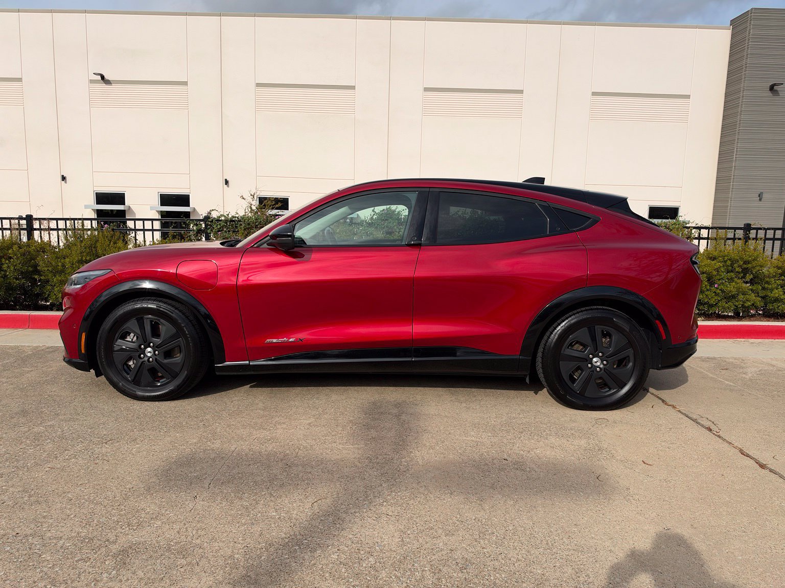 Used 2021 Ford Mustang Mach-E California Route 1 RWD image 4