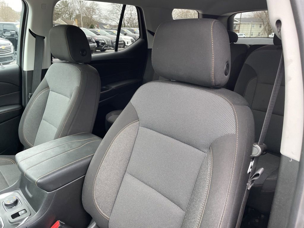 Used 2021 Chevrolet Traverse LT w/ LPO, Floor Liner Package image 7