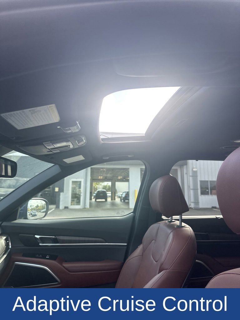 Used 2024 Kia Telluride EX w/ EX Captain's Chair Package image 9