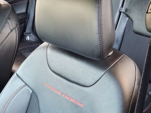 Certified 2024 Jeep Compass Trailhawk AWD/4WD image 17