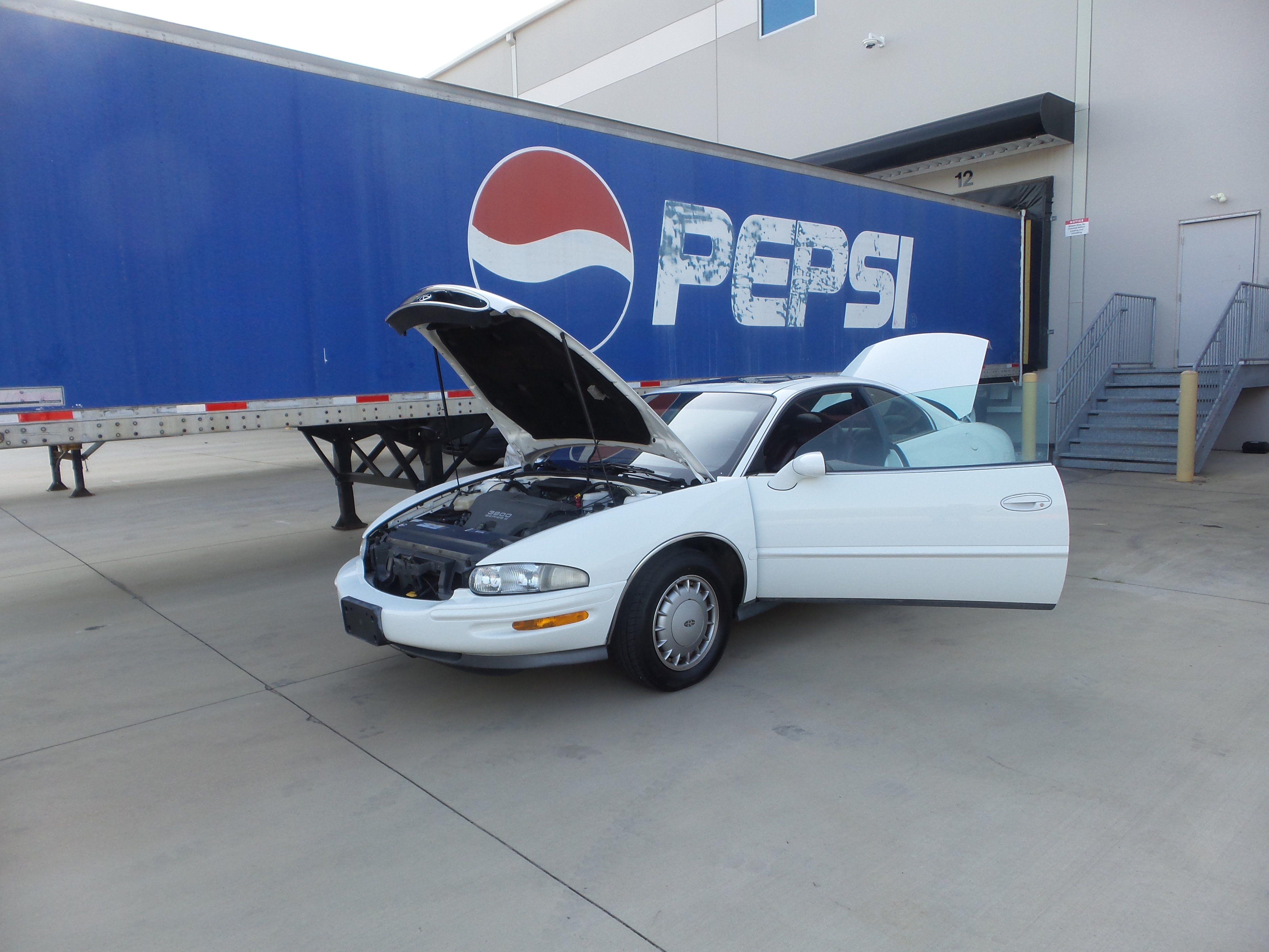 Used 1995 Buick Riviera Coupe FWD image 47
